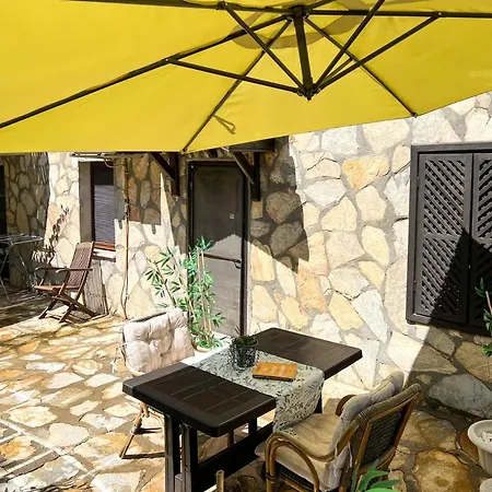 Liya Boutique & Lejlighed