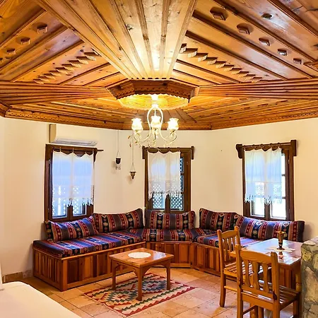 Apartment Liya Boutique & *