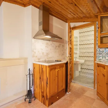 Liya Boutique & アクヤカ