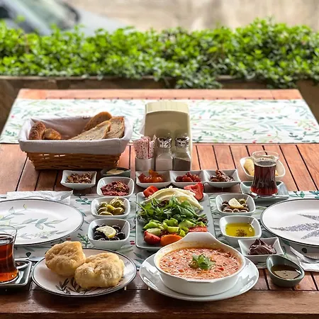 Liya Boutique & アパート *