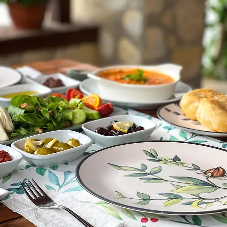 Liya Boutique & * アクヤカ