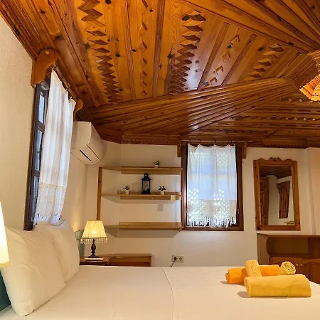 Liya Boutique & アパート *