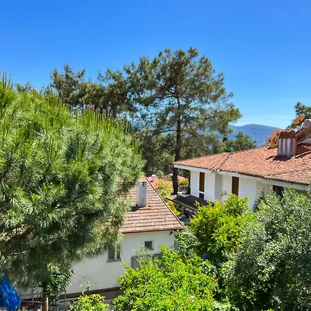 Liya Boutique & アクヤカ